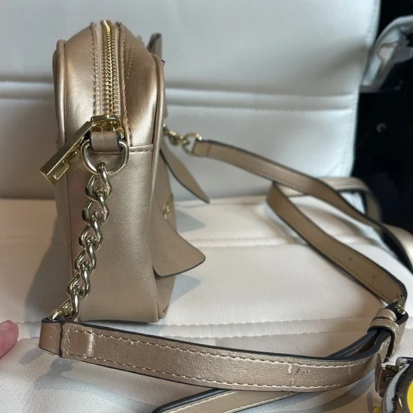 Karl Lagerfeld Gold Handbag - Picture 3 of 7